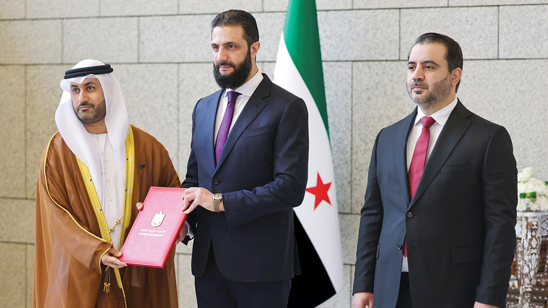 سفير الإمارات يقدم أوراق اعتماده إلى الرئيس السوري