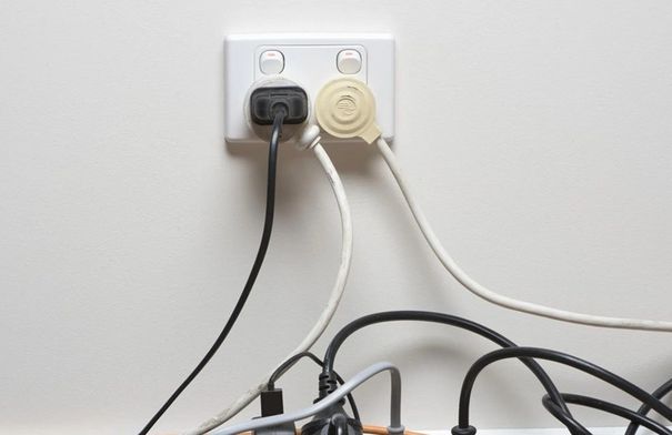 أجهزة يجب فصلها لتقليل فاتورة الكهرباء…