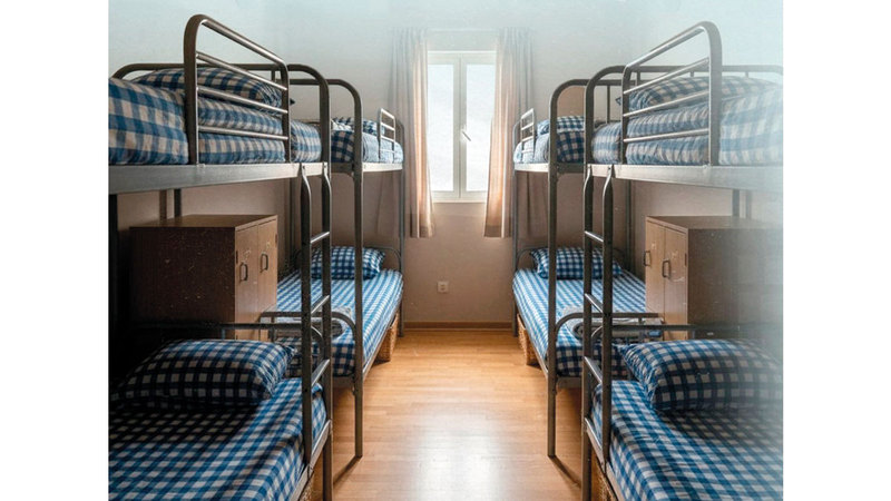 سوق عقارية «سـوداء» لتقسيم الفلل والشقق.. ترفع الإيجارات 40 %