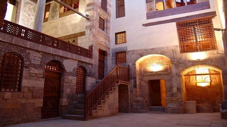 بيت الشعر العربي يستضيف شعراء السويس.. غدًا