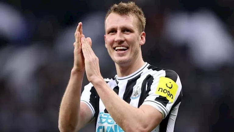 “لا أستطيع التنفس”.. سيارة الإسعاف تنقذ نجم نيوكاسل من إصابة قوية