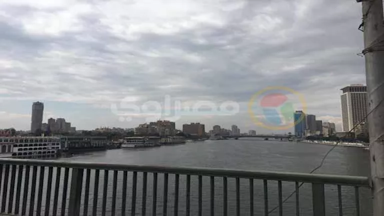 الطقس غدًا.. الأرصاد تحذر من الشبورة والأمطار على هذه المناطق