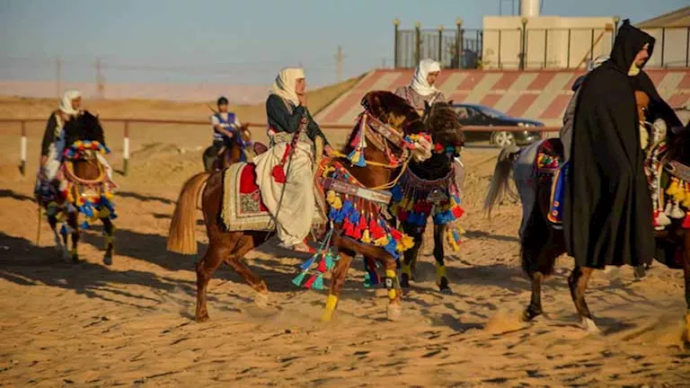 لأول مرة.. سباقات نسائية بمهرجان الرياضات التراثية بالوادي الجديد (صور