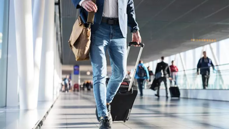 نهاية حقبة السفر بجواز السفر فقط.. أوروبا تُغيّر قواعد الدخول لمواطني