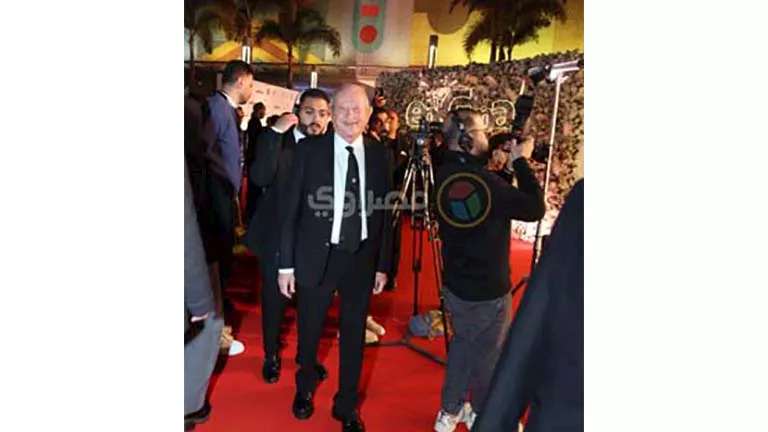 نجيب ساويرس يصل حفل “Enigma” بمناسبة مرور 25 عاما