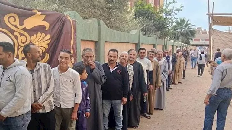 النجار وداود وعطا في المقدمة بالحصر العددي للدائرة الرابعة بكفر الشيخ