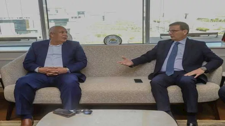 وزير الزراعة ومحافظ الوادي الجديد يبحثان تعزيز الاستثمار في الإنتاج ال