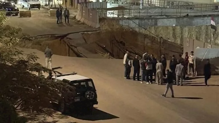 دون خسائر.. هبوط أرضي مفاجئ بحي النرجس في التجمع الخامس