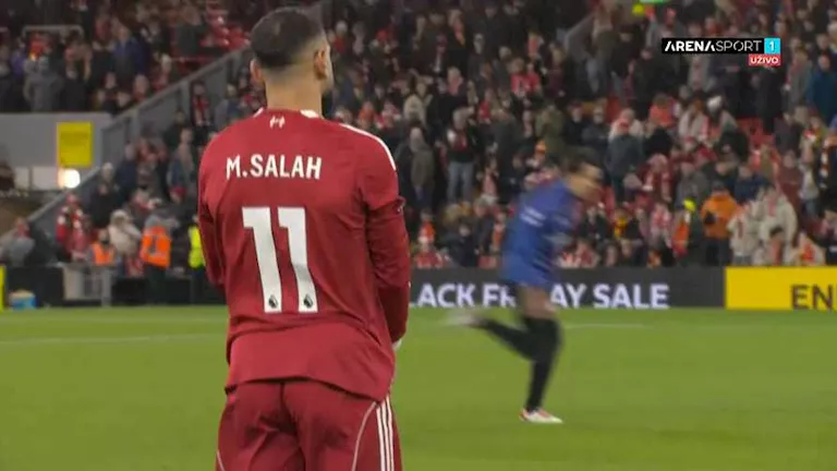 تعليق ناري من شوبير على جلوس محمد صلاح احتياطيا في مباراة ليفربول