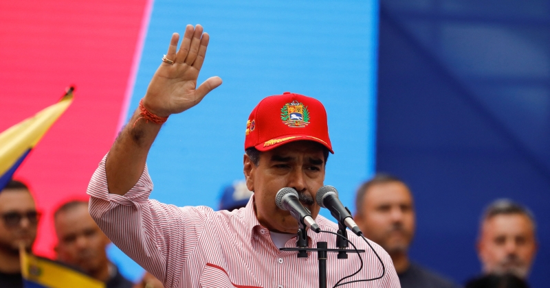 مادورو يقسم على الولاء المطلق للشعب الفنزويلي