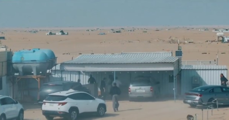 الداخلية تدهم مخزناً لتجهيز المخدرات.. وتُسقط شبكة للاتجار يديرها شخصان أحدهما نزيل المركزي