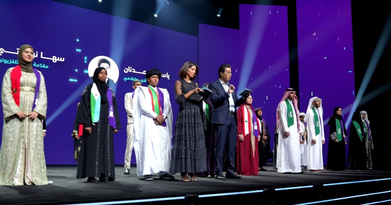 أقرأ تختتم عقدها الأول بتتويج الليبية نسرين أبولويفة قارئ العام للعالم العربي