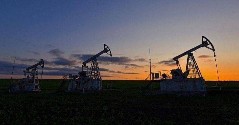 النفط مستقر وسط تركيز على محادثات السلام بأوكرانيا وقرار الفائدة الأميركية