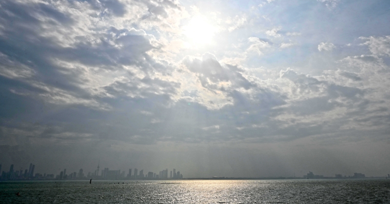 الأرصاد: طقس غائم مع انخفاض في الرؤية الأفقية بسبب الضباب وتتحسن تدريجيا