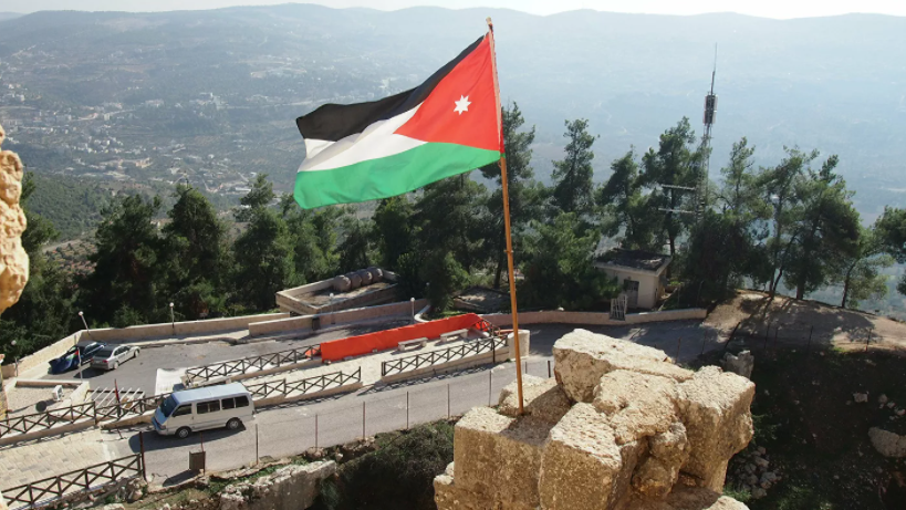 إسرائيل تبدأ ببناء الجدار على الحدود الأردنية