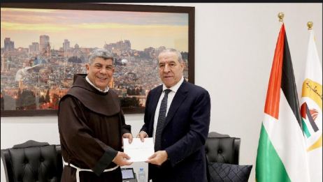 الشيخ يتسلم دعوة لحضور احتفالات أعياد الميلاد المجيدة بالمهد