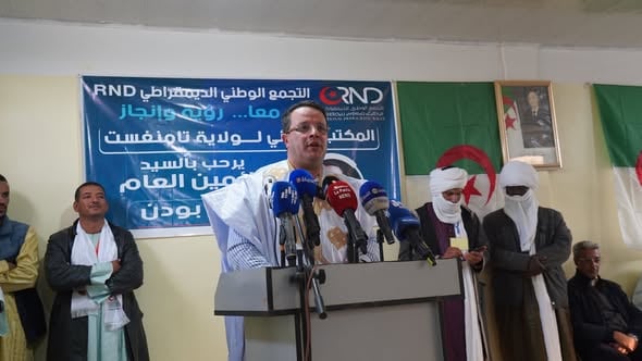 منذر بودن ينشط لقاء جواري بمدينة سيلت في تمنراست