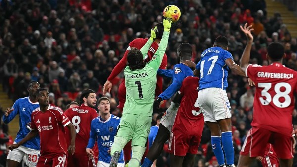 فيرتز يحصد جائزة رجل مباراة ليفربول وسندرلاند