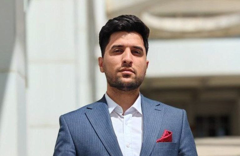 التنشئة بين السلاح والدولة