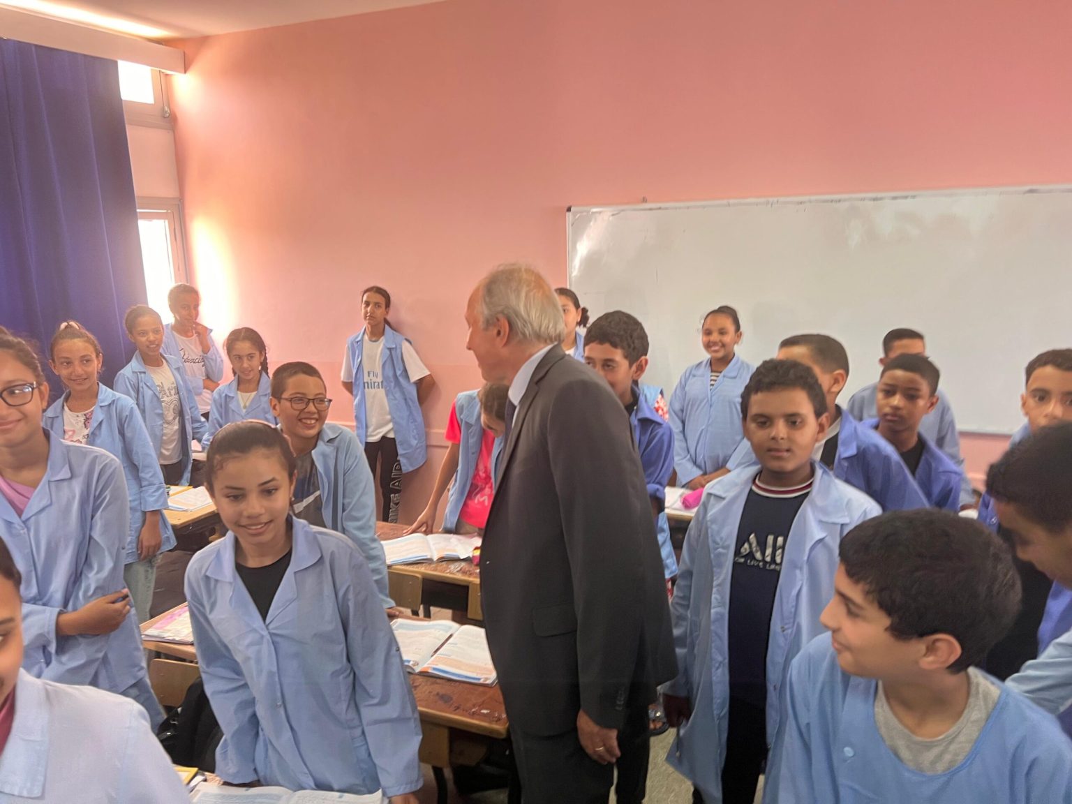 المغرب واليونسكو يسلطان الضوء على الأدوار الاستراتيجية لمديري المدارس الابتدائية