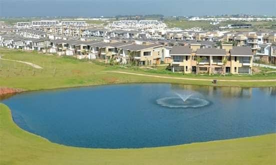 “ريع التعمير”.. اختلالات خطيرة في مشاريع سكنية ورياضية بالمدينة الخضراء ببسكورة