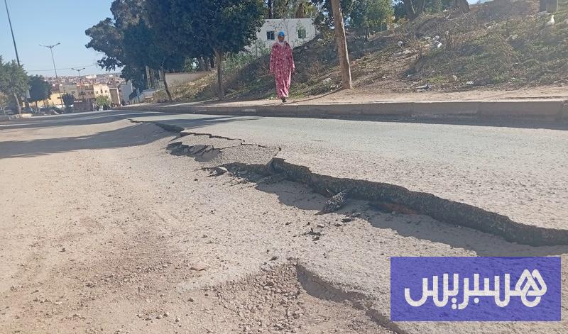 انهيارات بشارع تثير جدلا في سطات