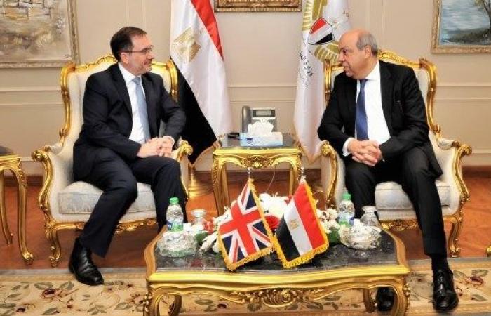 المطارات على رأسها.. بريطانيا تتطلع لضخ استثمارات في قطاع