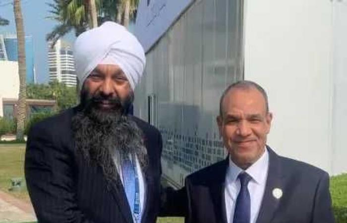 وزير الخارجية يلتقي وزير الدولة الكندي للتنمية الدولية على هامش منتدى الدوحة