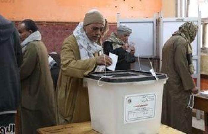 إقبال المواطنين على اللجان الانتخابية بدائرة مركز العياط للإدلاء بأصواتهم