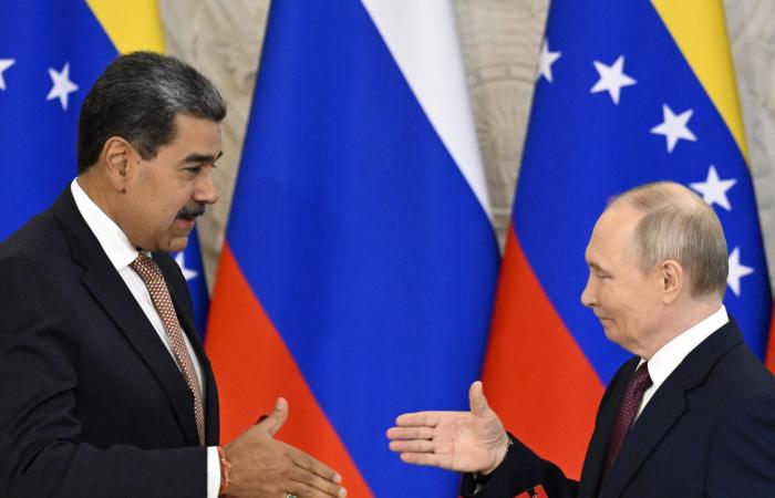 : اتصال هاتفي بين بوتين ومادورو.. والكرملين يكشف ما ناقشاه