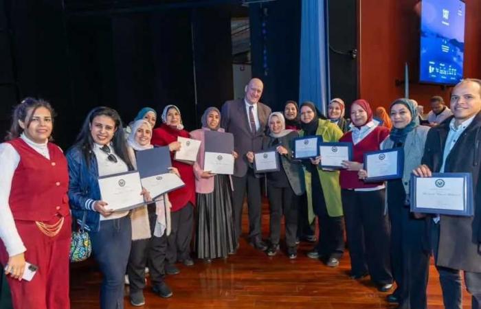 السفارة الأمريكية بالقاهرة تحتفل بالذكرى العاشرة لبرنامج إعداد المعلمين في اللغة الإنجليزية