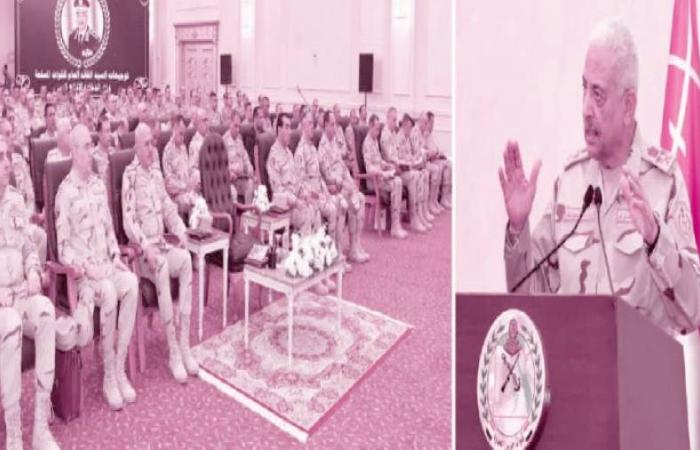 وزير الدفاع يكرم المتميزين من مقاتلى قوات حرس الحدود