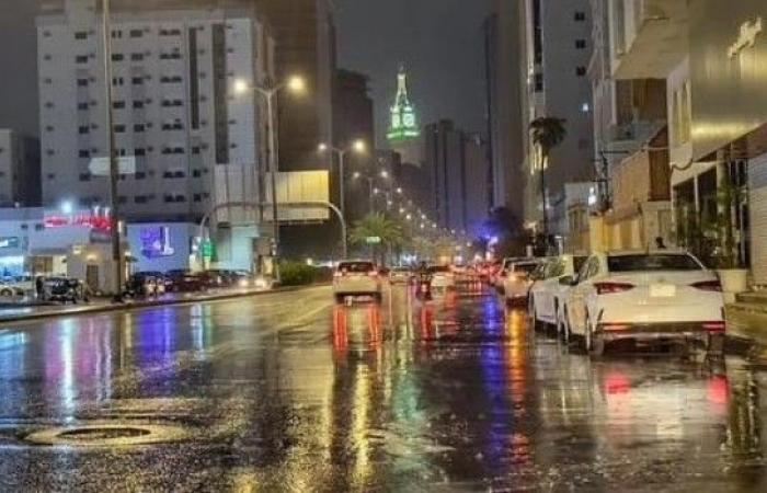 أمطار على عدة مدن سعودية منها الدمام والقطيف والجبيل