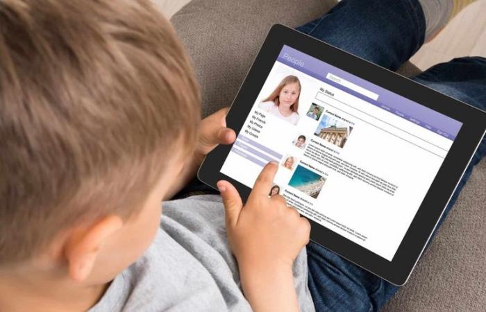 : تأثير التكنولوجيا على الأطفال