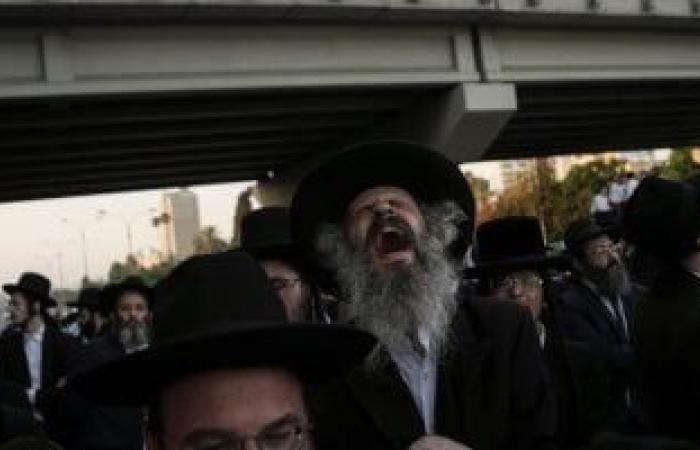 تصعيد غير مسبوق.. الحريديم يهاجمون حافلة جنود خلال مواجهات فى القدس