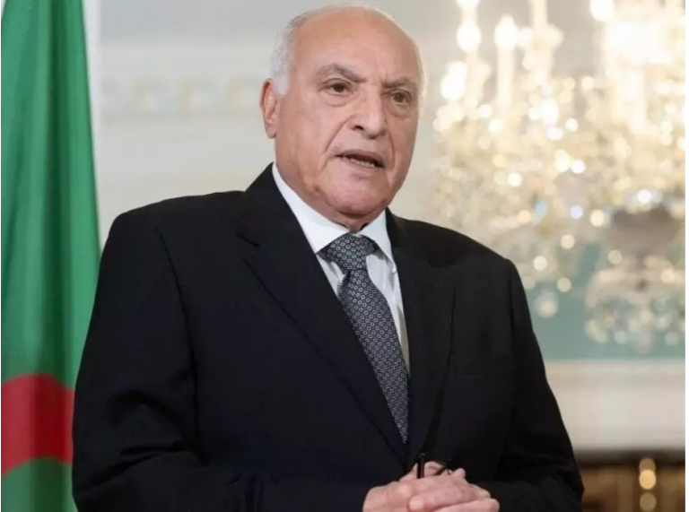 عطاف يحل بتونس