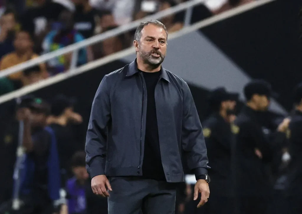 فليك: جمال مرهق… وأجهل مستقبل ليفاندوفسكي