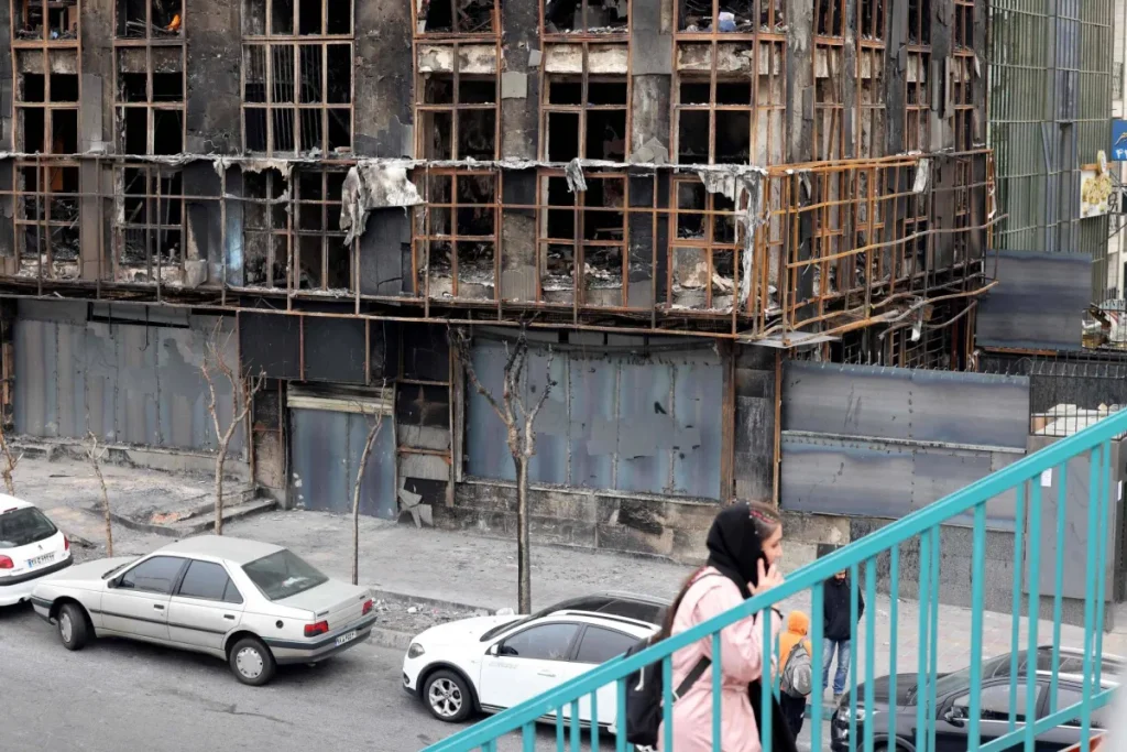 تلويح إيراني بـ«إعلان الجهاد» إذا استُهدف المرشد