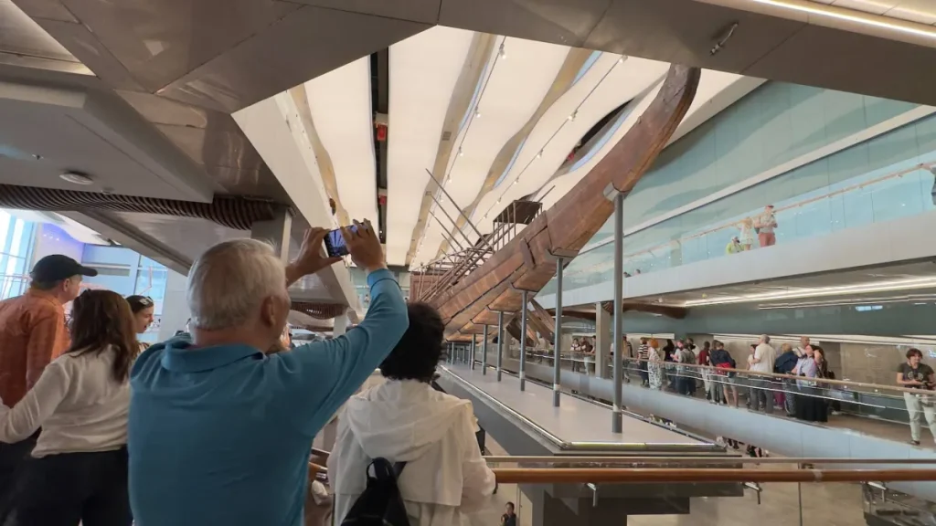 مخاوف من تأثير «جمارك الجوال» على حركة السياحة