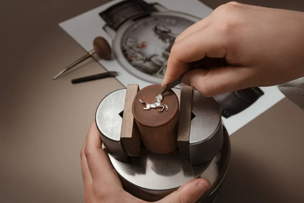 عام الحصان القمري… إصدارات فاخرة معدودة