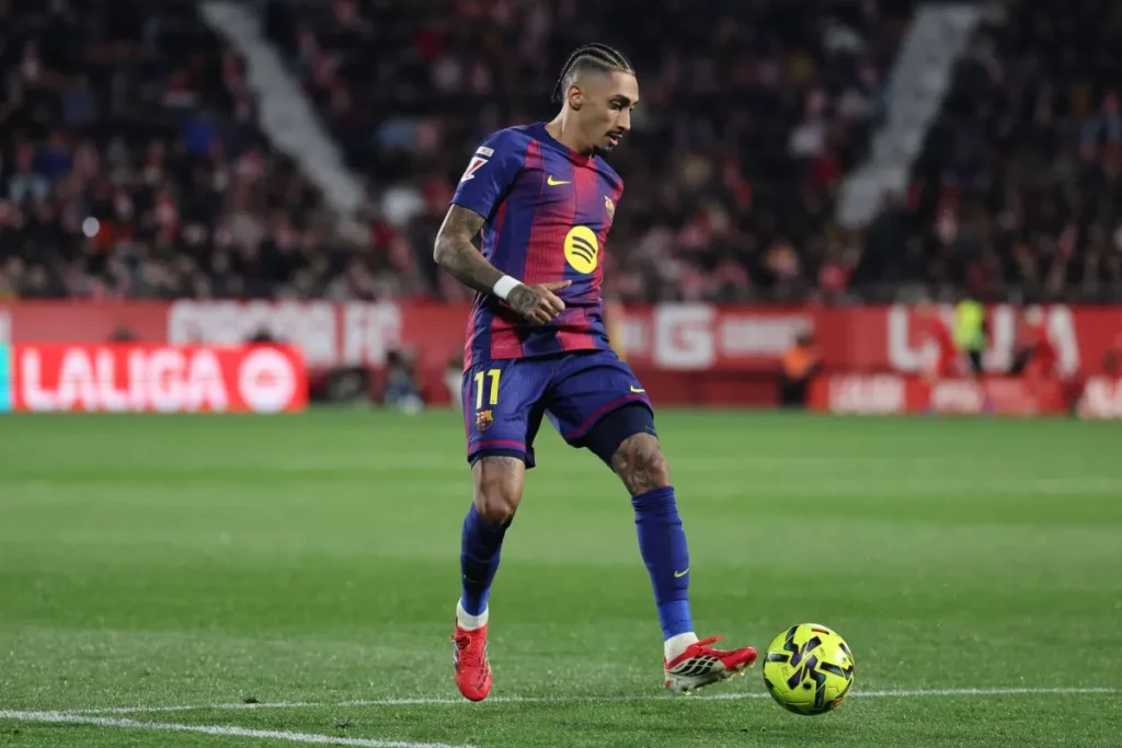 رافينيا ينتقد «ازدواجية معايير التحكيم»