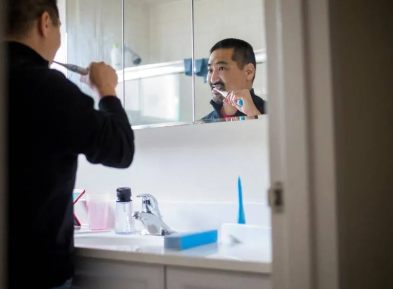 روتين بسيط لتنظيف الأسنان قد يقلّل خطر الخرف